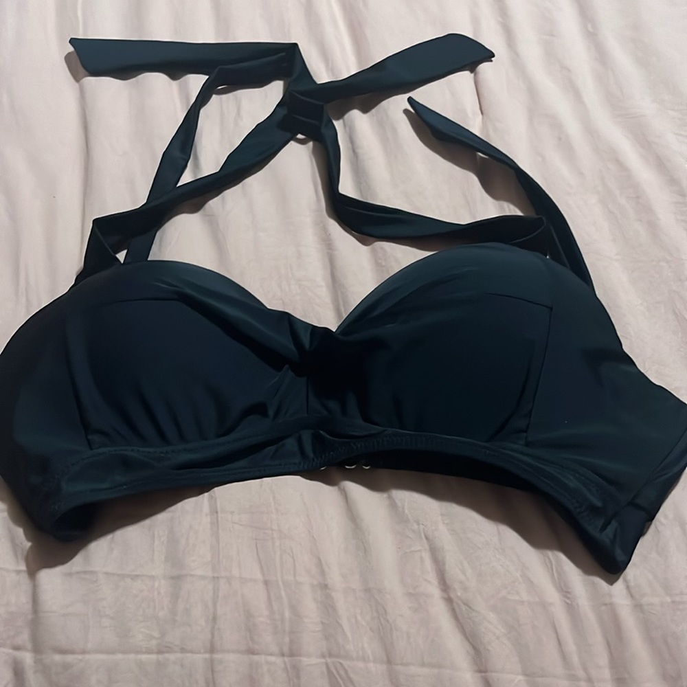 Swim tops - Picture 3 of 7